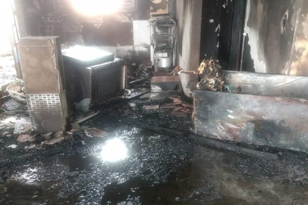 28-incendio333CA689B-3A14-1519-D05A-701D39950067.jpg