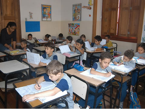 Alunos da rede</p>...</div>

 

 

<div class=