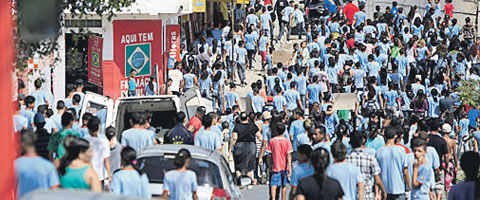 FOTO:</p>...</div>

 

 

<div class=